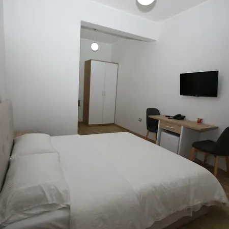 Aulona Hotel